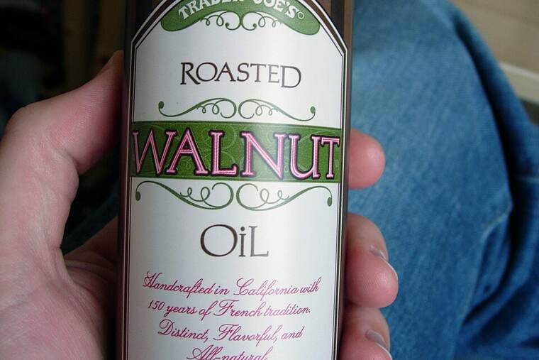 Detalle de aceite de nuez