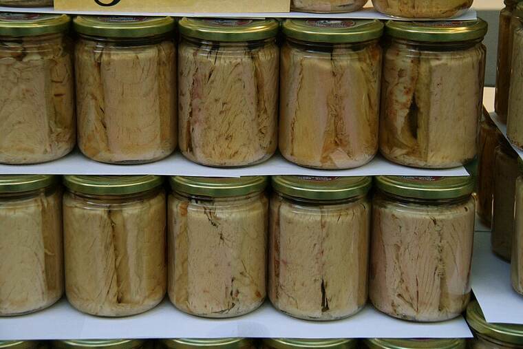 Atún en escabeche