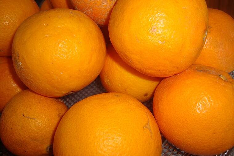 Néctar de naranja envasado