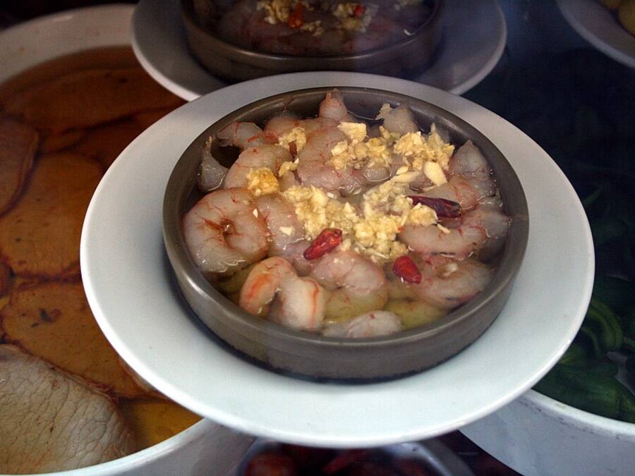 Pollo al ajillo