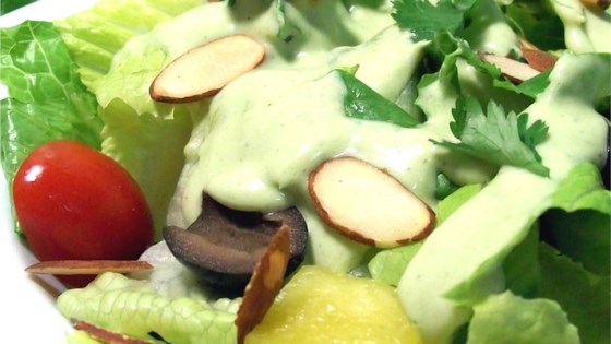 Receta de aderezo de diosa verde de aguacate