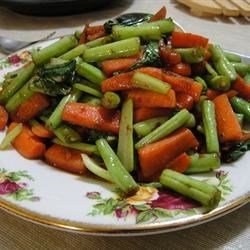 Receta de bok choy, zanahorias y judías verdes