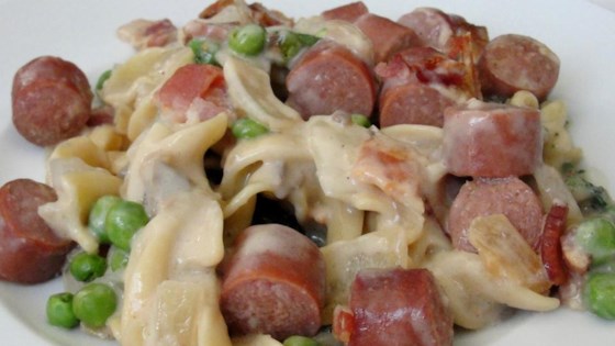 Receta de Cazuela de Fideos para Perritos Calientes