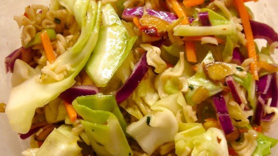 Receta de ensalada de repollo ramen