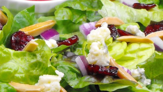 Receta de ensalada verde con vinagreta de arándanos