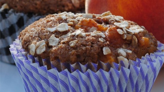 Receta de muffins de avena y melocotón especiado