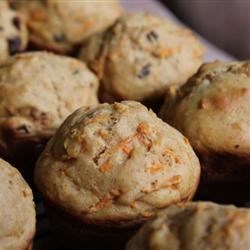 Receta de muffins oscuros de zanahoria y pasas