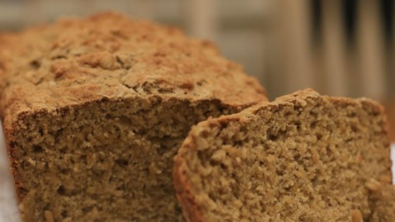 Receta de pan de cerveza con queso y chile verde