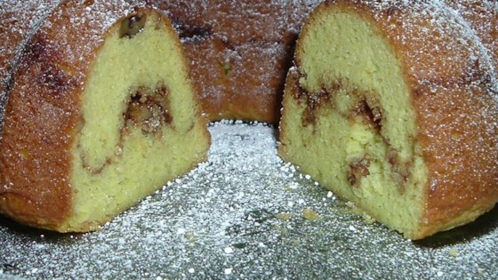 Receta de pastel Bundt de pistacho y nuez