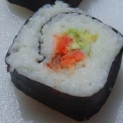 Receta de rollo de sushi de salmón ahumado