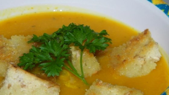 Receta de sopa cremosa de calabaza Party Hit