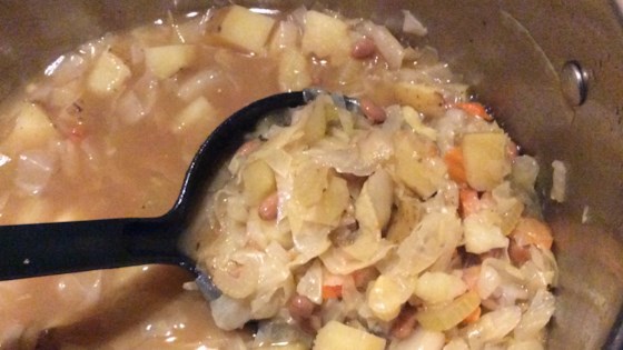 Receta de Sopa de Repollo, Patata y Frijoles Horneados