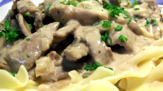 'Receta de Stroganoff de carne de res en olla de cocción lenta de Daria'