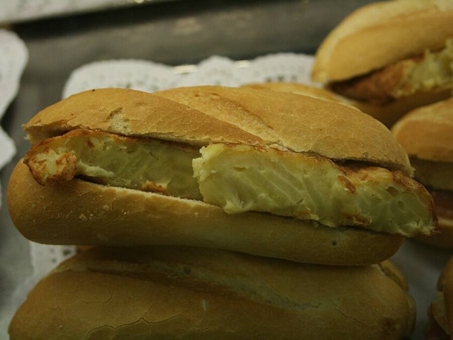 Tortilla de patatas jugosa